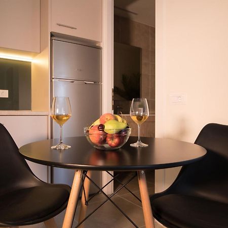 Lodge Modern Apartments, In Kalamaki Centre Kamer foto